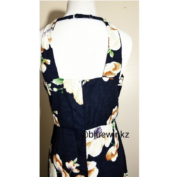 Blue Floral Maxi Dress 🌸 - Picture 6 of 7